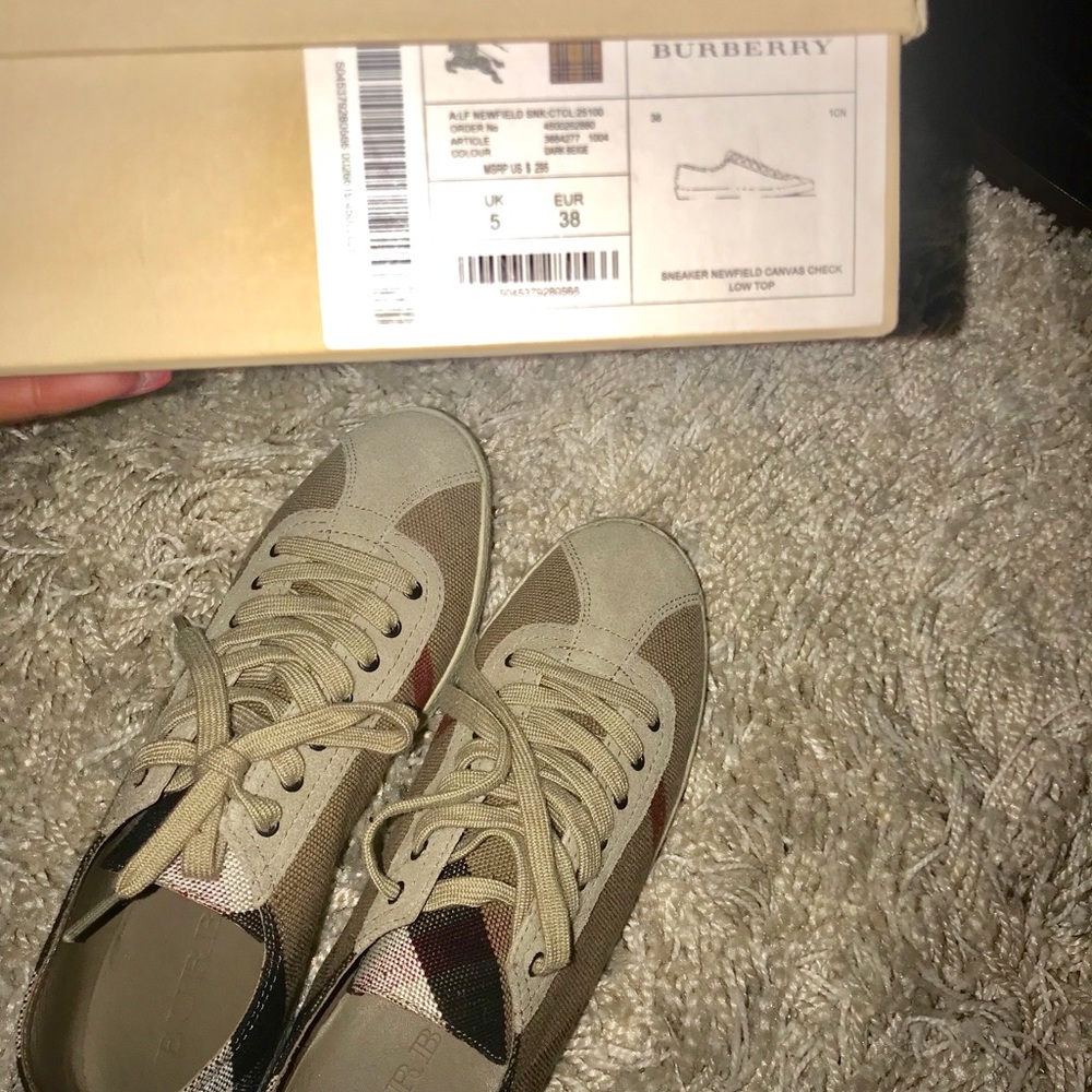 Burberry Authentic women’s sneakers